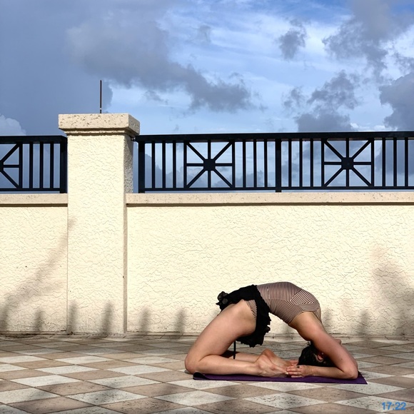 Meet your Posher, Miranda - Picture 4 of 8